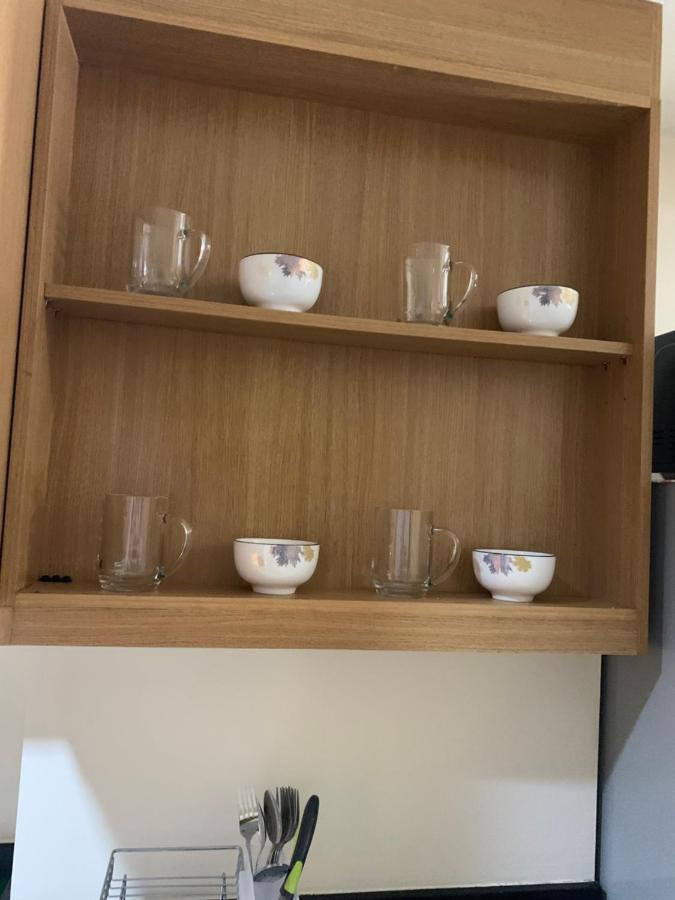 Kathys Crib At Shell Residences Манила Екстериор снимка