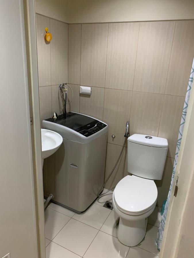 Kathys Crib At Shell Residences Манила Екстериор снимка