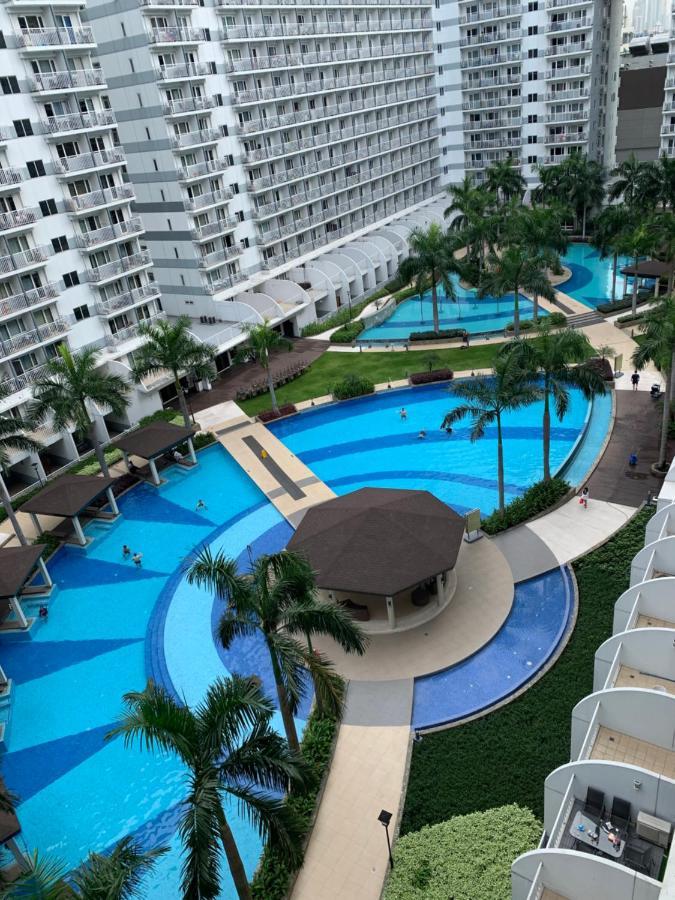 Kathys Crib At Shell Residences Манила Екстериор снимка
